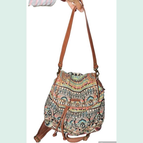 Sakroots Artist Circle Abstract Geometric Multicolor Convertible Backpack - Picture 4 of 14